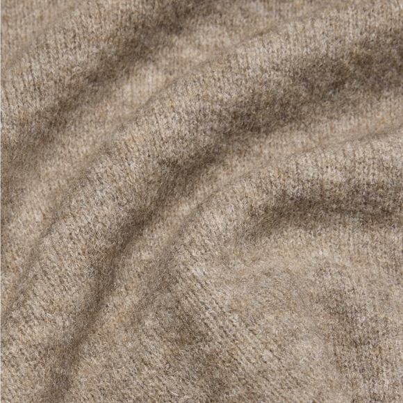 Aritzia Wilfred
SoftSpoke Cassidy Sweater - Picture 7 of 8